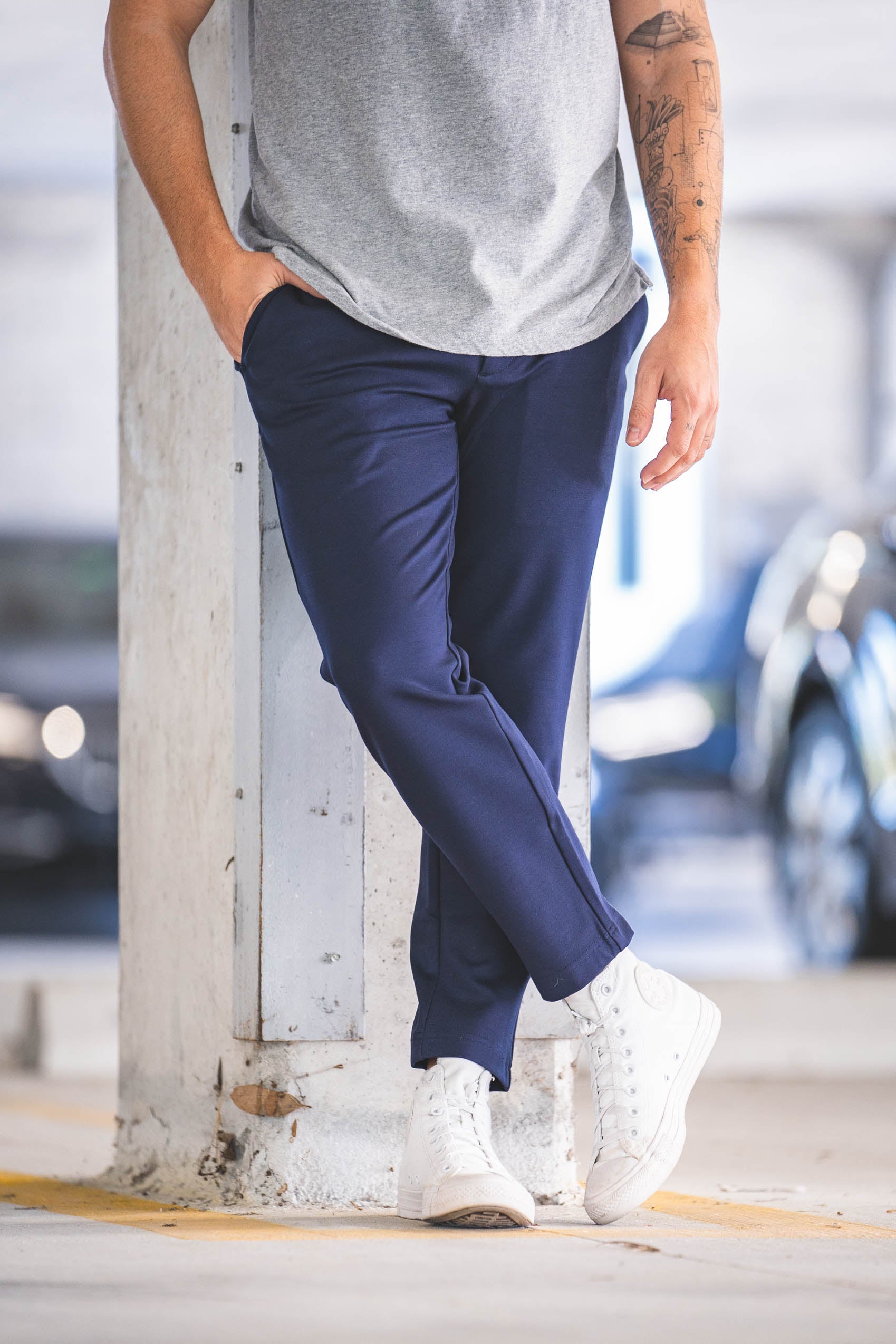 Light Blue Dress Pants with White Canvas Shoes Outfits For Men (4 ideas &  outfits) | Lookastic